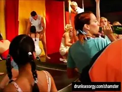 તેના રસદાર pussy લેસ્બિયન ઓપન બીપી વીડીયો fisting